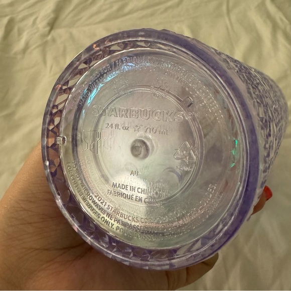 Starbucks Iridescent Cold cup. - Picture 4 of 4